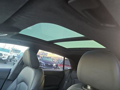 Certified 2024 Audi Q8 Prestige image 5