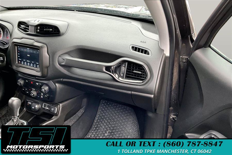 Used 2020 Jeep Renegade Altitude AWD/4WD image 15
