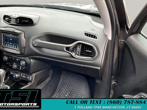 Used 2020 Jeep Renegade Altitude AWD/4WD image 15