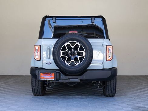 Used 2024 Ford Bronco Outer Banks AWD/4WD image 13