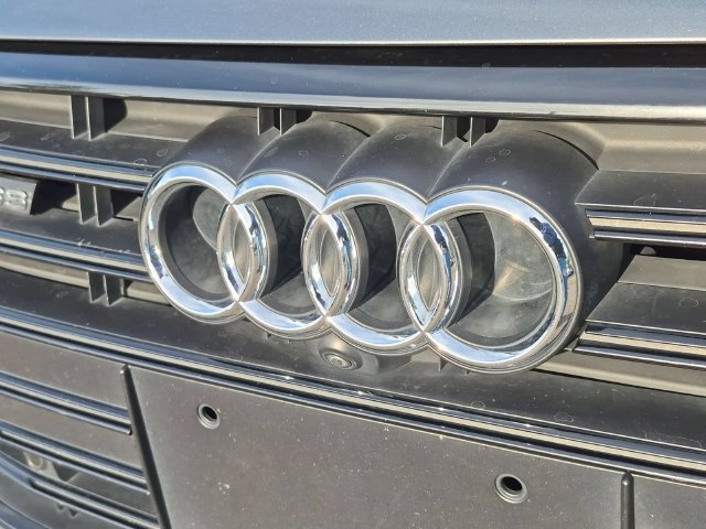 Used 2021 Audi S8 L w/ S8 Executive Package AWD/4WD image 9