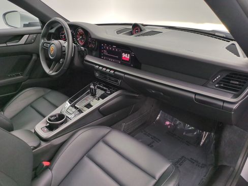 Certified 2023 Porsche 911 Carrera w/ Premium Package RWD image 25