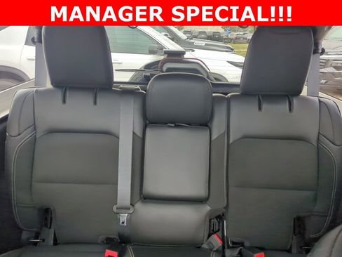 Used 2023 Jeep Wrangler Unlimited Sport image 28