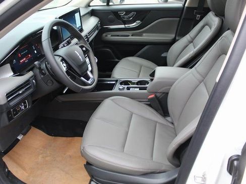 New 2026 Lincoln Corsair Premiere AWD/4WD image 12