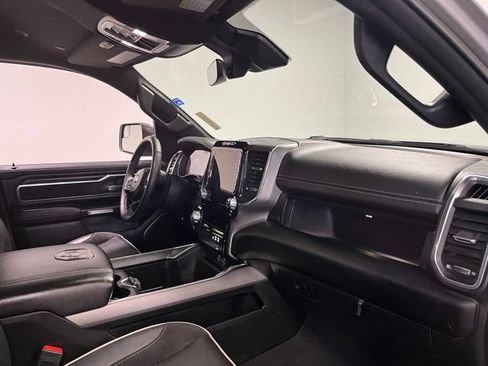 Used 2025 RAM 1500 Laramie AWD/4WD image 11