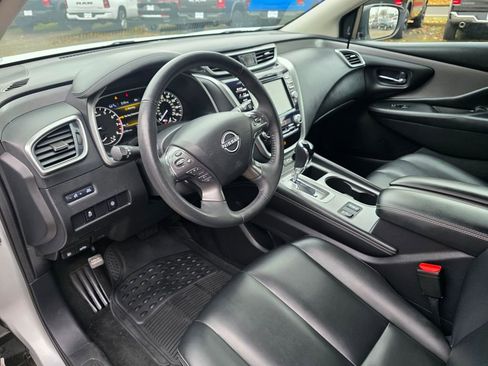 Used 2023 Nissan Murano SV AWD/4WD image 10