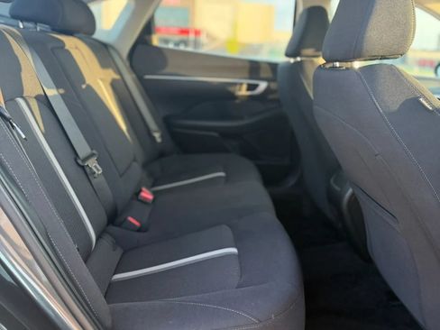 Used 2025 Hyundai Sonata SEL FWD image 23