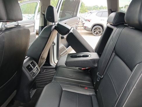 Used 2022 Volkswagen Atlas SE AWD/4WD image 19