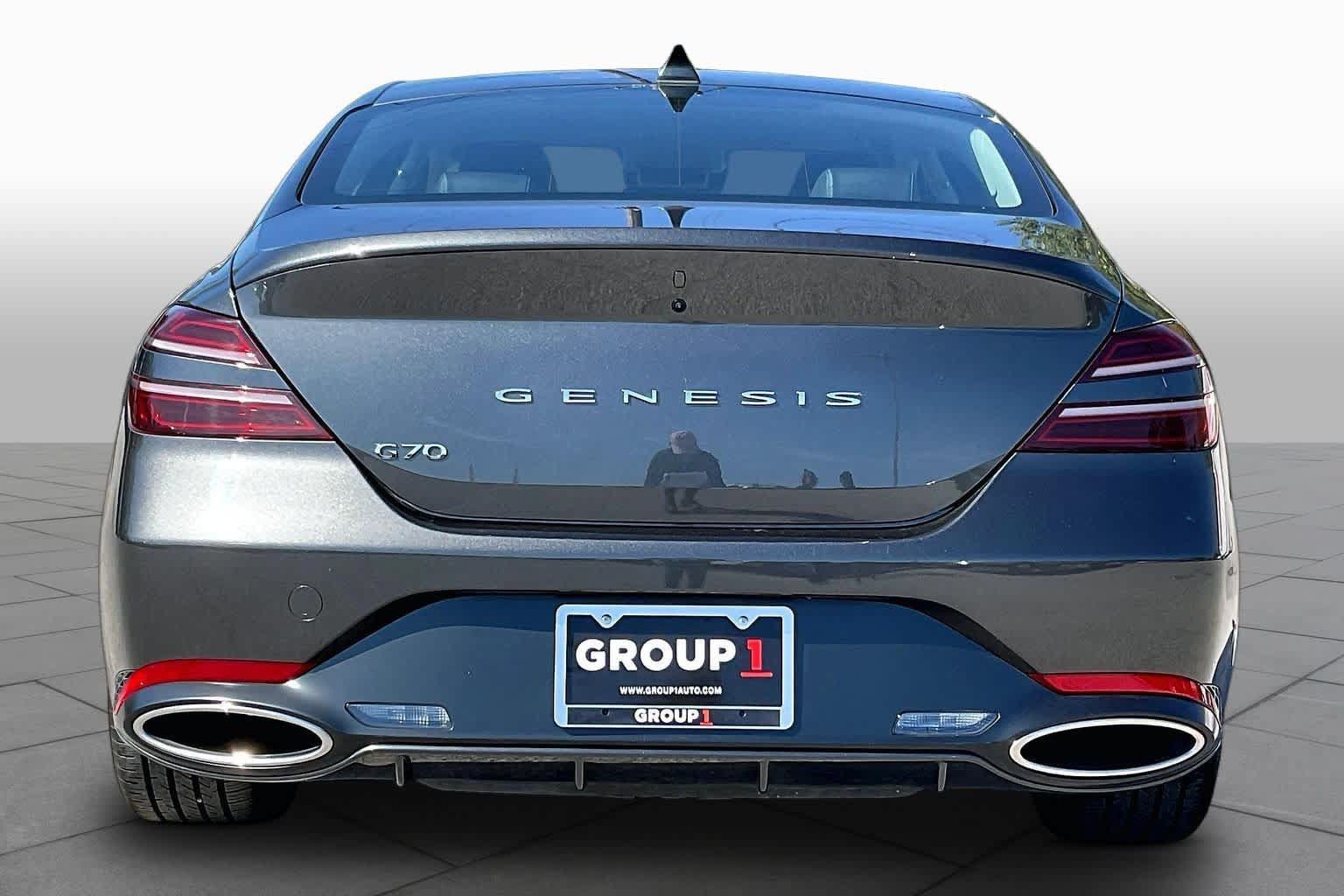 Used 2025 Genesis G70 2.5T RWD image 5