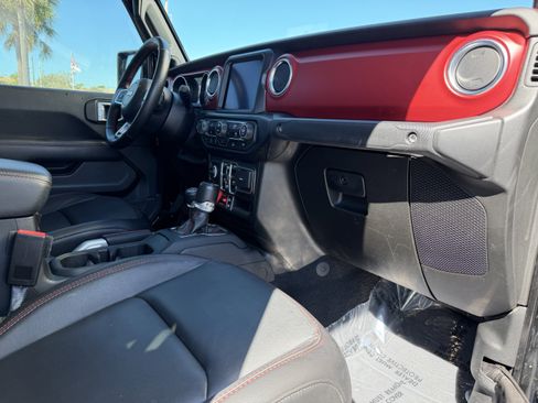 Used 2021 Jeep Gladiator Rubicon image 13