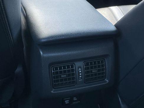 Used 2025 Toyota Camry SE FWD image 23