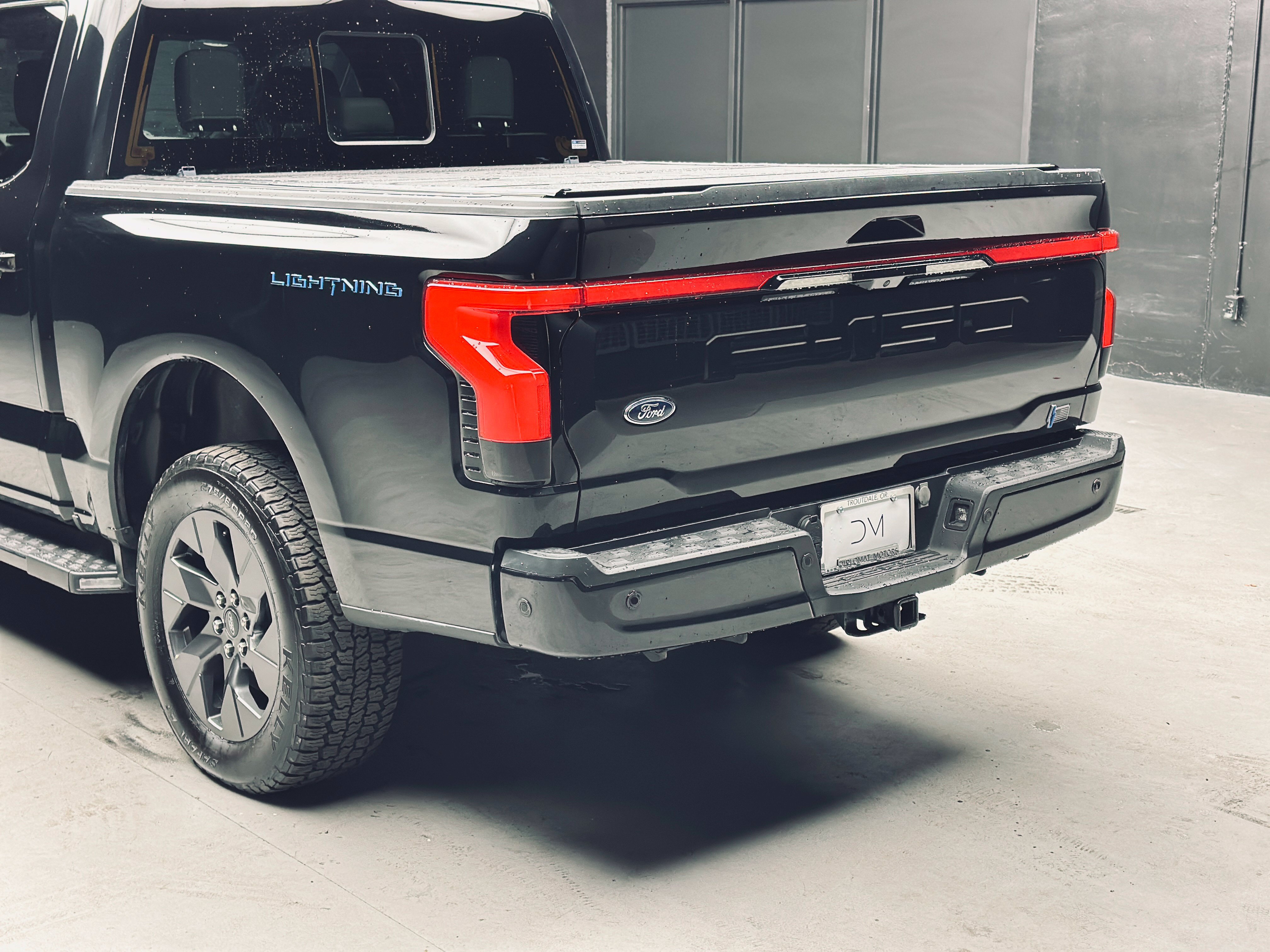Used 2023 Ford F150 Lightning Lariat w/ Equipment Group 511A High AWD/4WD image 16