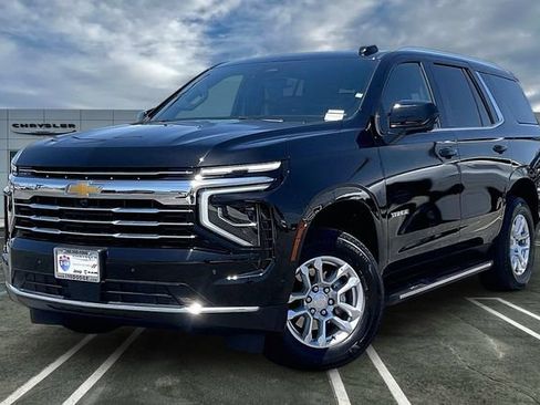 Used 2025 Chevrolet Tahoe LT AWD/4WD image 1