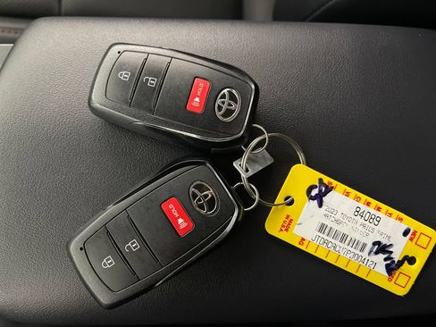Used 2023 Toyota Prius Prime FWD image 24