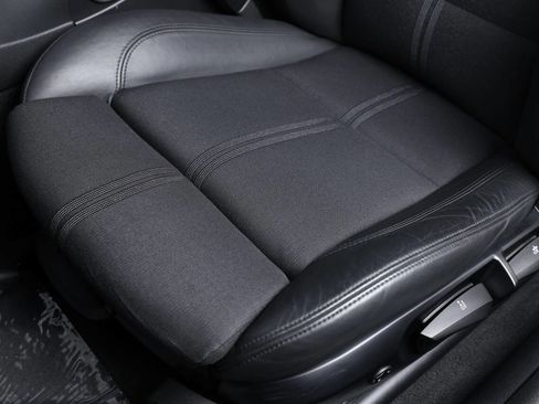 Used 2011 BMW M3 Coupe image 77