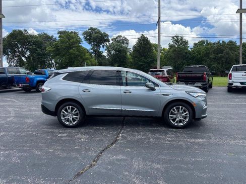 Certified 2023 Buick Enclave Essence w/ Experience Buick Package FWD image 6