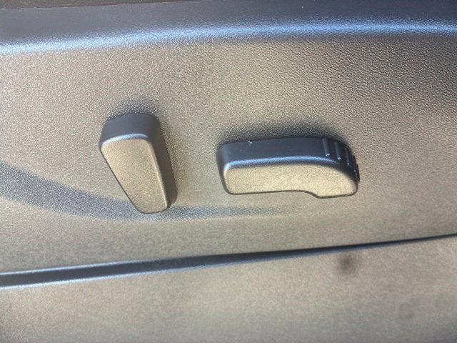 Used 2025 Nissan Frontier 4x4 Crew Cab image 31