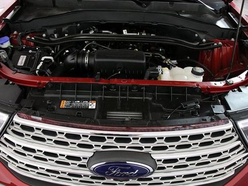 Used 2023 Ford Explorer Limited image 41
