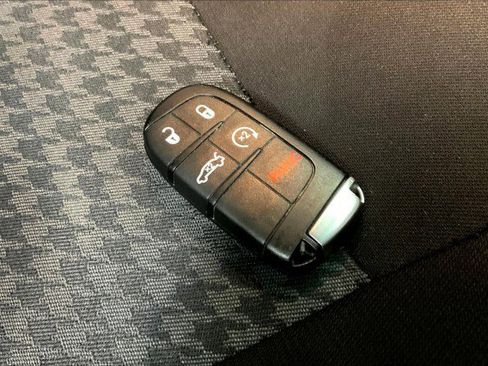 Used 2022 Dodge Challenger GT image 11