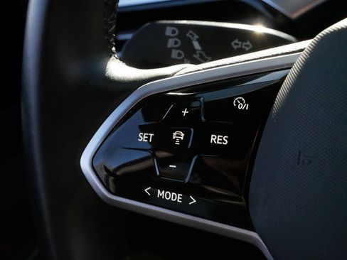 Certified 2021 Volkswagen ID.4 Pro S w/ Gradient Package image 25