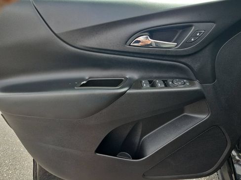 Used 2022 Chevrolet Equinox LT FWD image 23