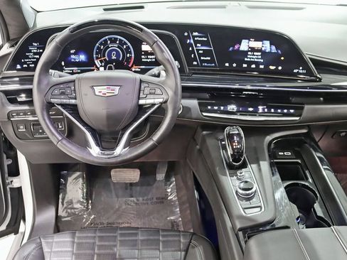 Used 2024 Cadillac Escalade V AWD/4WD image 15