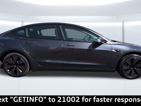Used 2025 Tesla Model 3 Long Range image 37