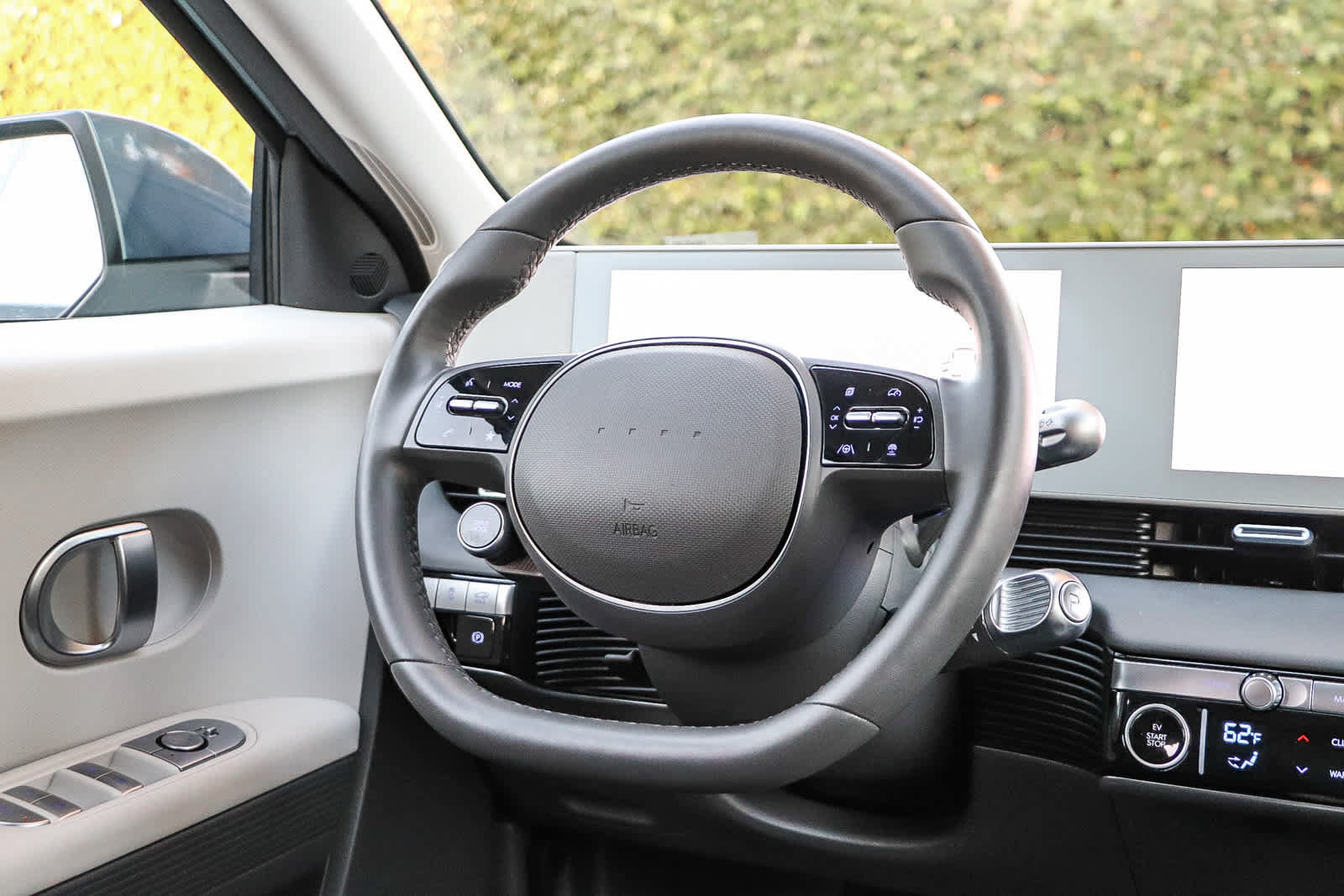 Used 2024 Hyundai Ioniq 5 SEL RWD image 16