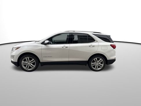 Used 2018 Chevrolet Equinox Premier image 3