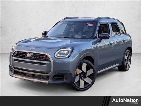 Used 2025 MINI Cooper Countryman S w/ Comfort Package Max image 1