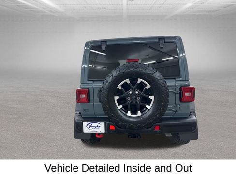 Used 2025 Jeep Wrangler Unlimited Rubicon w/ Safety Group AWD/4WD image 11