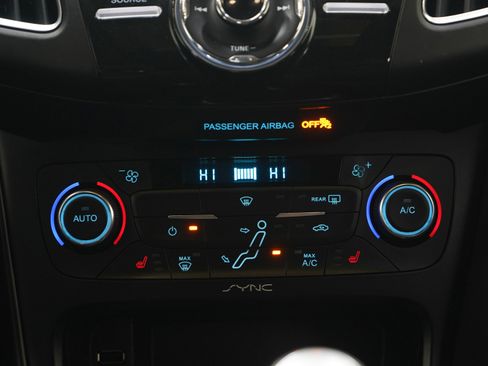 Used 2017 Ford Focus RS image 15