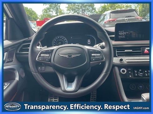 Used 2025 Genesis G70 2.5T w/ Sport Prestige Package image 13