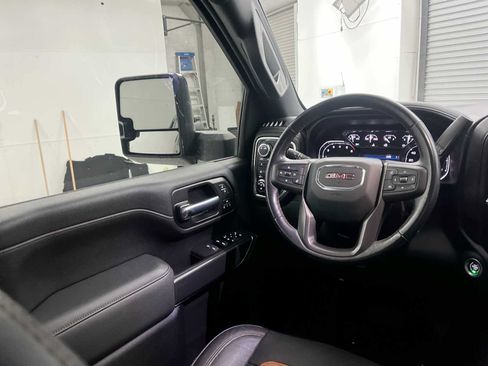 Used 2022 GMC Sierra 2500 AT4 w/ Gooseneck/5TH Wheel Package AWD/4WD image 15