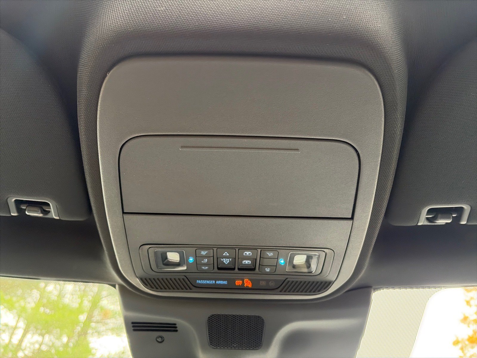 Used 2026 Ford Expedition Max Platinum w/ Stealth Performance Package AWD/4WD image 31