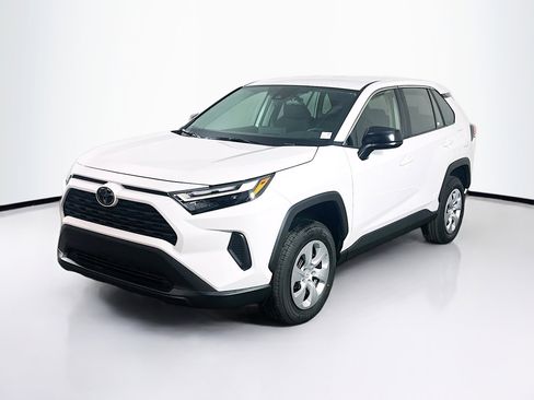 Used 2025 Toyota RAV4 LE image 3