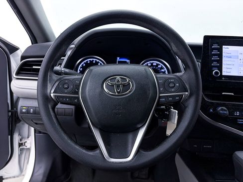 Used 2023 Toyota Camry LE image 27