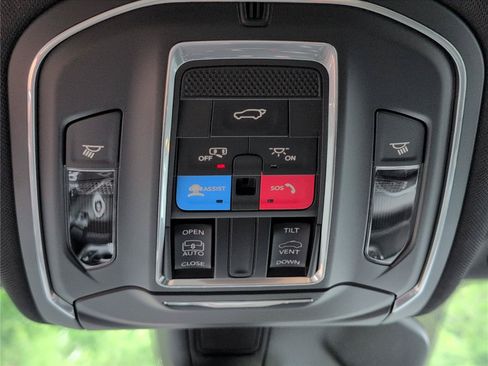 New 2026 Jeep Grand Cherokee L Laredo RWD image 21