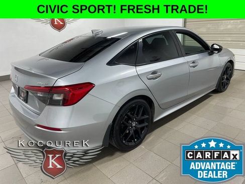Used 2022 Honda Civic Sport image 6