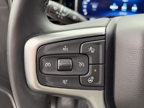 Used 2023 Chevrolet Silverado 1500 LT image 30