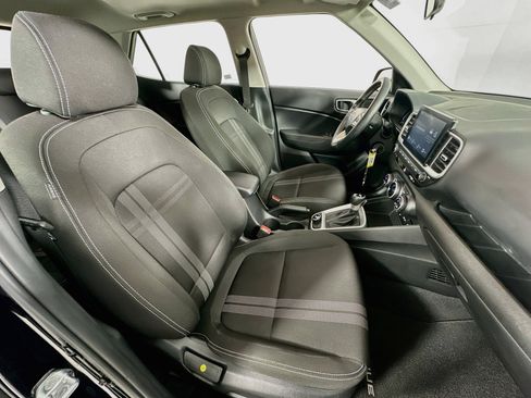 Used 2023 Hyundai Venue SEL FWD image 26