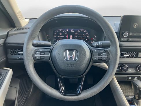 Certified 2025 Honda Accord SE image 13