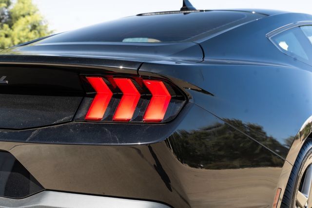 Used 2024 Ford Mustang GT Premium RWD image 10