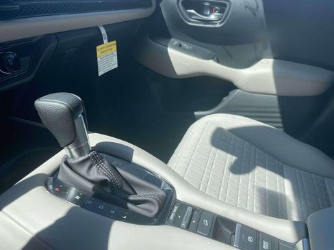 New 2026 Honda HR-V EX-L image 26