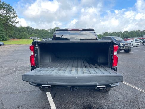 Used 2020 Chevrolet Silverado 1500 LT Trail Boss AWD/4WD image 17