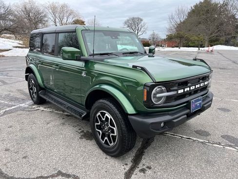 Used 2025 Ford Bronco Outer Banks image 1