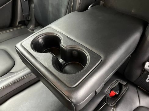 Used 2017 Jeep Cherokee Limited FWD image 24