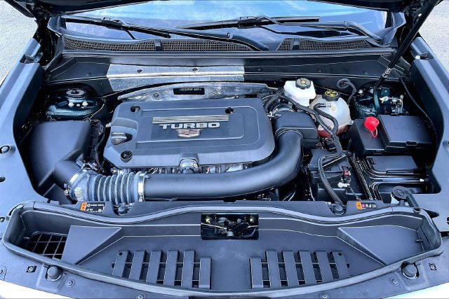 Certified 2024 Cadillac XT4 Premium Luxury FWD image 20