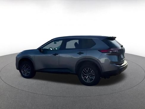 Used 2024 Nissan Rogue S AWD/4WD image 8