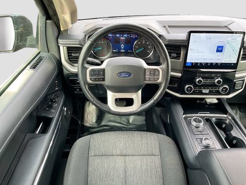 Used 2024 Ford Expedition XLT AWD/4WD image 21